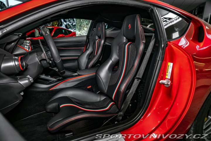 Ferrari 812 Superfast JBL/PASSENGER/L 2018