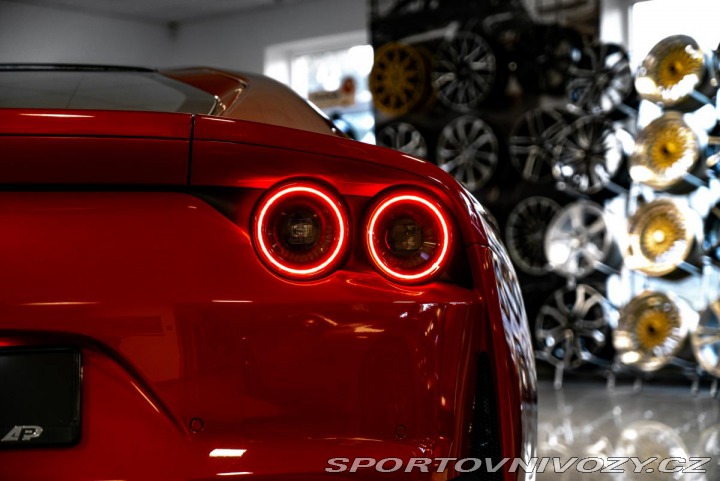 Ferrari 812 Superfast JBL/PASSENGER/L 2018