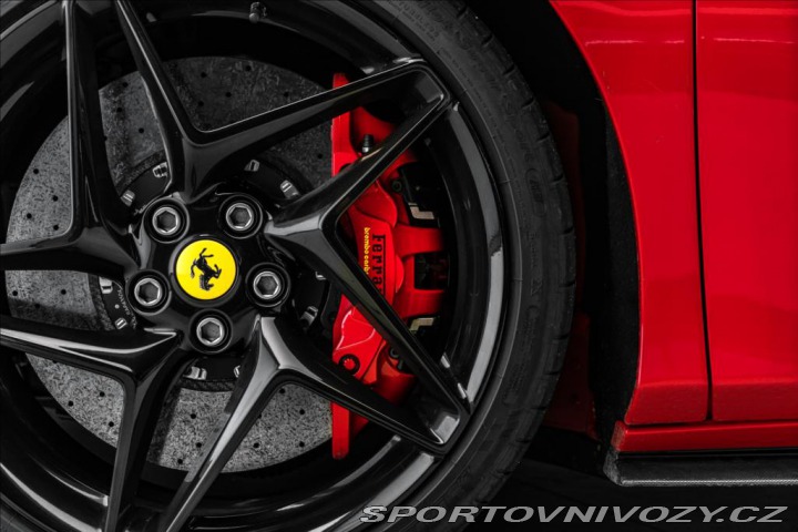 Ferrari F8 3,9 Spider V8, karbon, ka 2022