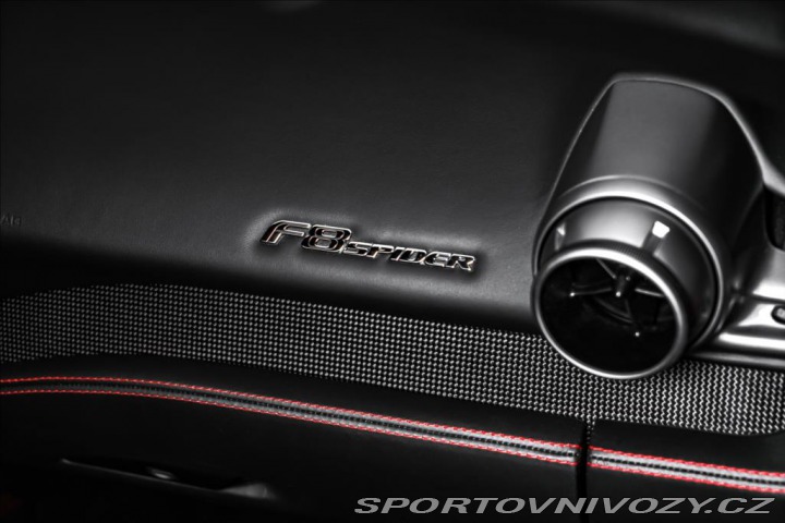 Ferrari F8 3,9 Spider V8, karbon, ka 2022