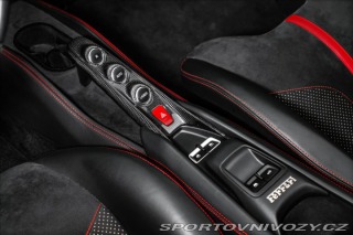Ferrari F8 3,9 Spider V8, karbon, ka 2022
