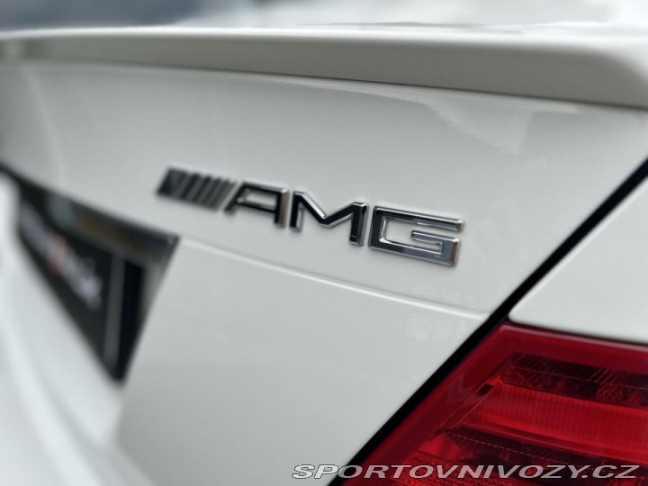 Mercedes-Benz C C 63 AMG 2011