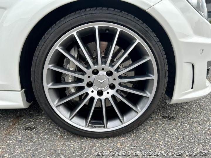 Mercedes-Benz C C 63 AMG 2011