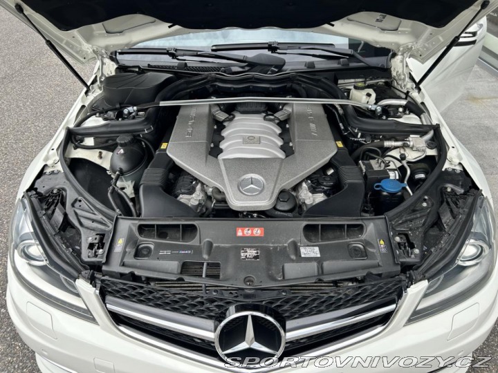Mercedes-Benz C C 63 AMG 2011