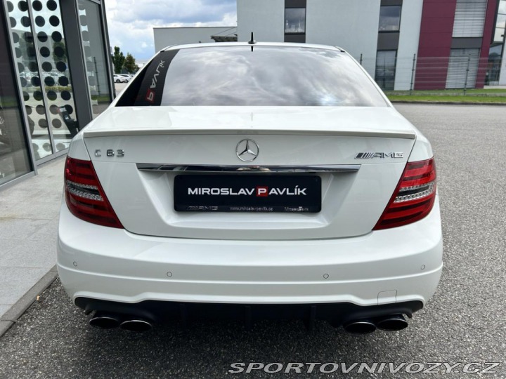 Mercedes-Benz C C 63 AMG 2011