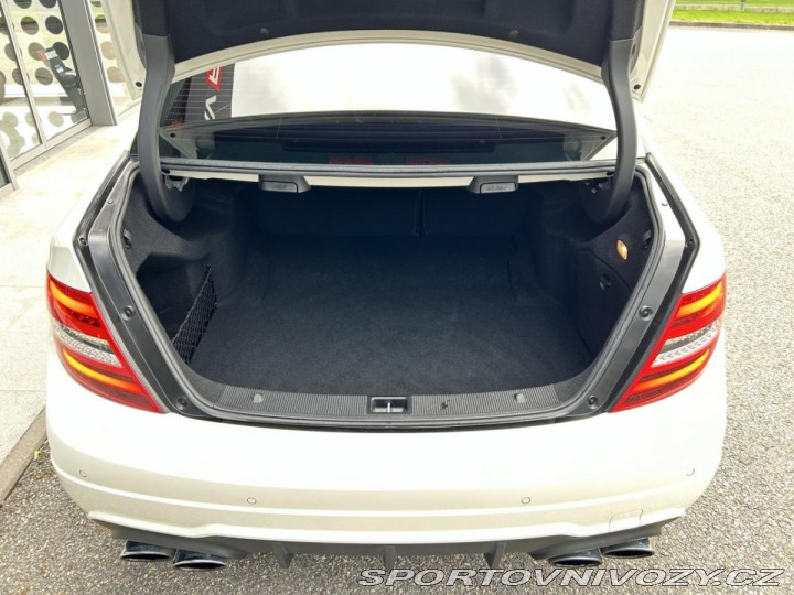 Mercedes-Benz C C 63 AMG 2011