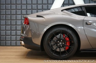 Ferrari 812 Carbon Pas-Dis LIFT JBL Z 2018