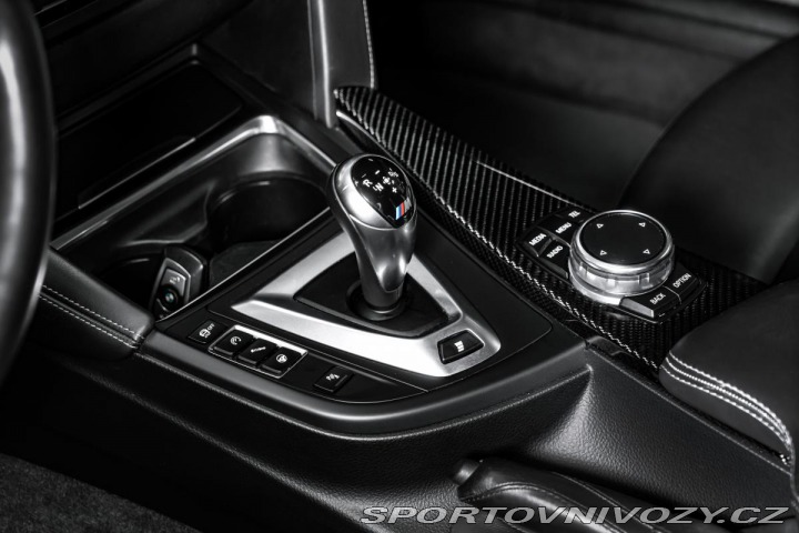 BMW M4 H&K/HUD/NAVI/KAMERA/L 2016