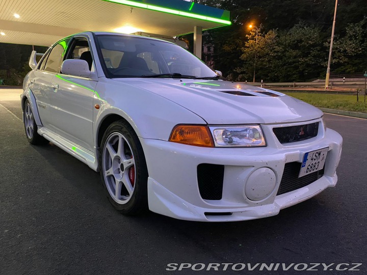 Mitsubishi Lancer EVO Lancer EVO V 1998