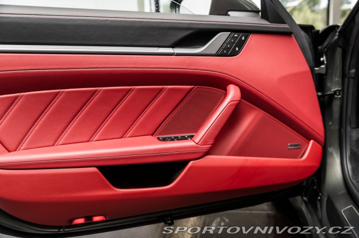 Porsche 911 (992) Carrera 4S Cabriole 2023