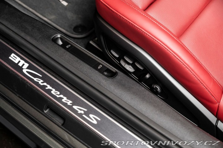 Porsche 911 (992) Carrera 4S Cabriole 2023