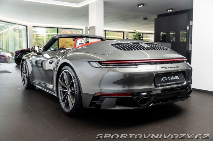 Porsche 911 (992) Carrera 4S Cabriole 2023