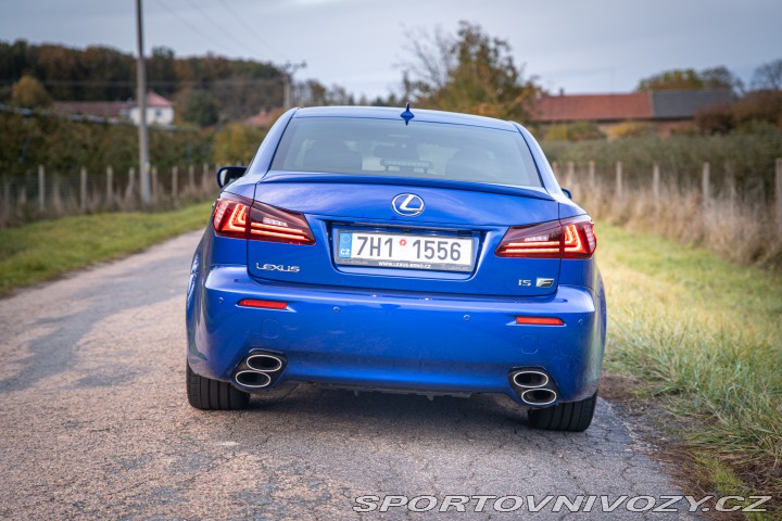 Lexus IS IS-F 2011