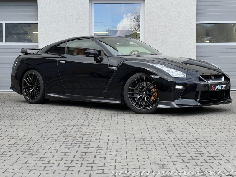 Nissan GT-R Black Edition