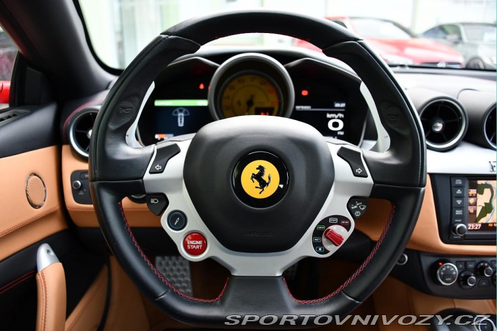 Ferrari FF 6.3 486kW V12 REZERVACE 2013