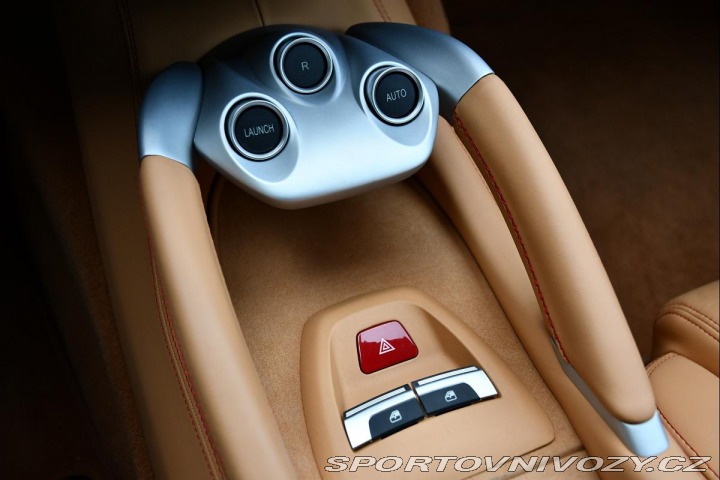 Ferrari FF 6.3 486kW V12 REZERVACE 2013