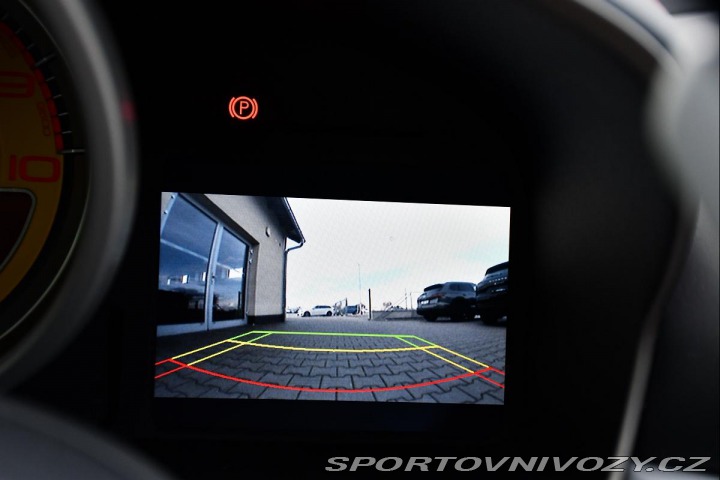 Ferrari FF 6.3 486kW V12 REZERVACE 2013