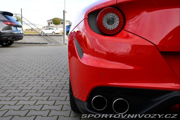 Ferrari FF 6.3 486kW V12 REZERVACE 2013