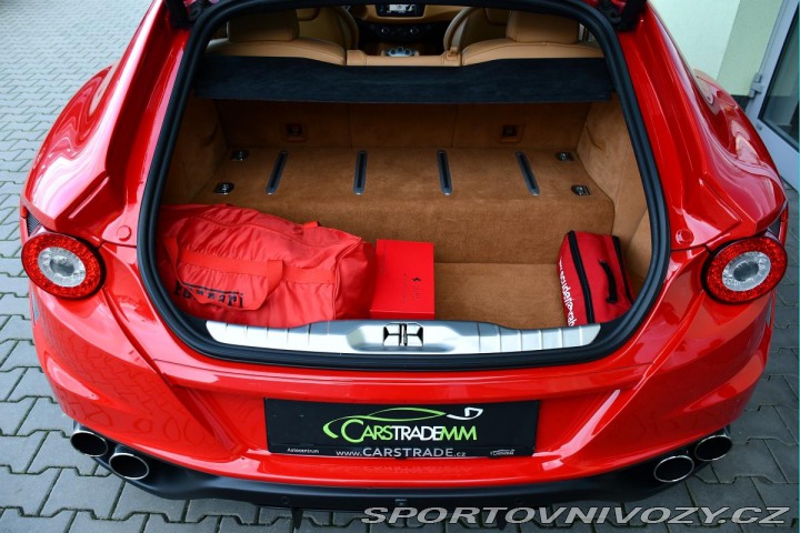 Ferrari FF 6.3 486kW V12 REZERVACE 2013