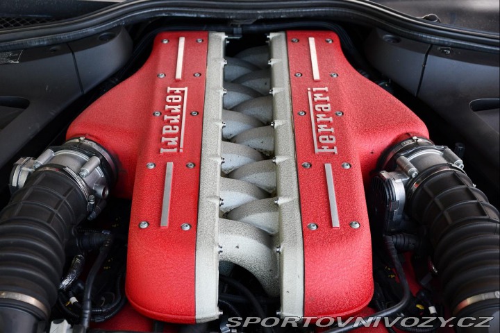 Ferrari FF 6.3 486kW V12 REZERVACE 2013
