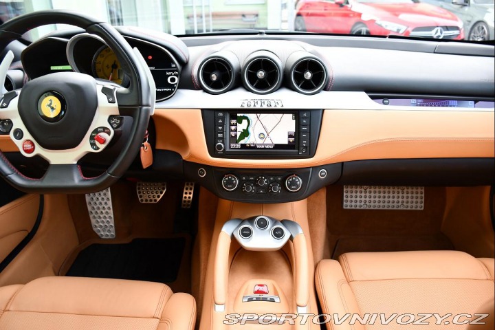 Ferrari FF 6.3 486kW V12 REZERVACE 2013