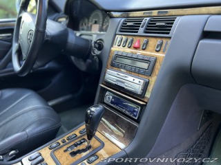 Mercedes-Benz E AMG E55 pěkné auto rarita 2000