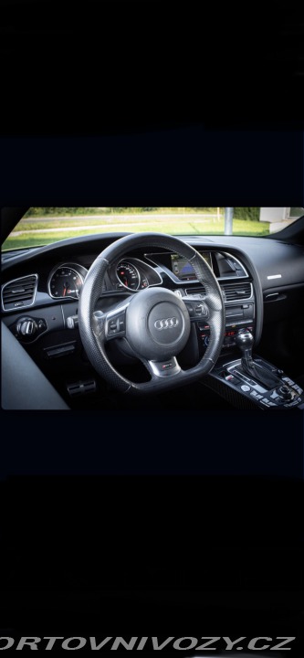 Audi RS5 4.2 V8 2010