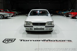 Opel Ostatní modely Monza 3.0L 179HP, V ČR 1985