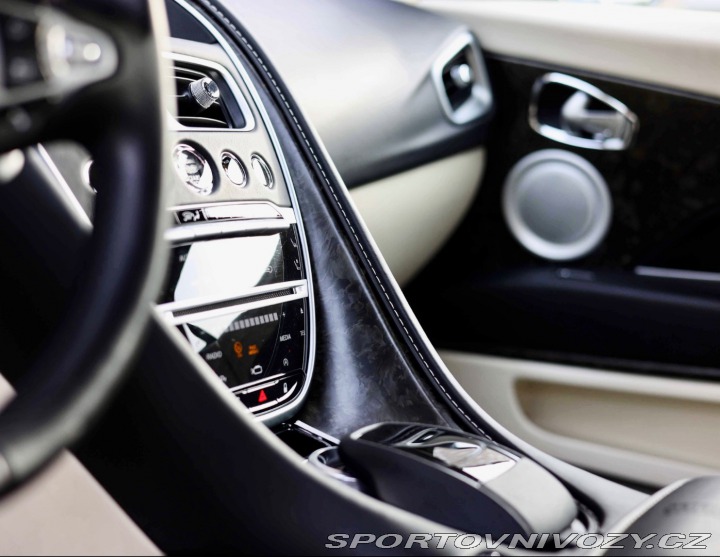 Aston Martin DB11 DB11 5.2 V12 *AMR Perfor 2017