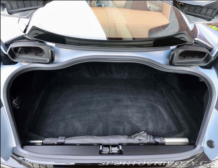 Aston Martin DB11 DB11 4.0 V8 375KW, AT, N 2019