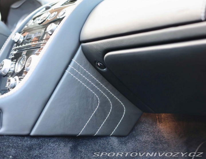Aston Martin V8 Vantage Roadster 4,7l S 2012