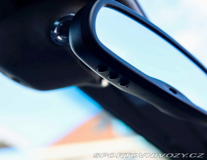Aston Martin V8 Vantage Roadster 4,7l S 2012