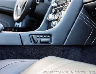 Aston Martin V8 Vantage  Roadster 4,7l S 2012