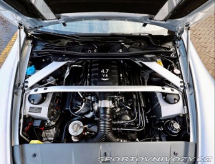 Aston Martin V8 Vantage  Roadster 4,7l S 2012