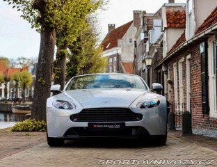 Aston Martin V8 Vantage  Roadster 4,7l S 2012