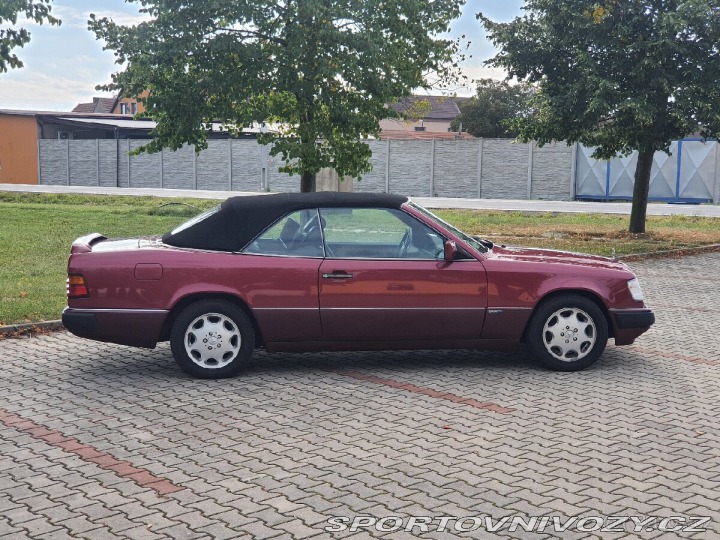 Mercedes-Benz C 300-24CE 1992