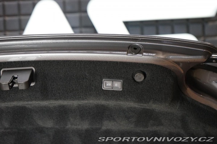 Bentley Continental GT V8 Mulliner-Red BlackL 2022