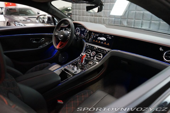 Bentley Continental GT V8 Mulliner-Red BlackL 2022