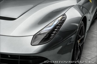 Ferrari F12berlinetta CZ, 100% stav, historie 2015