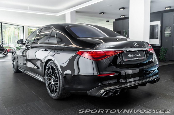 Mercedes-Benz S 63 AMG E Performance 1800