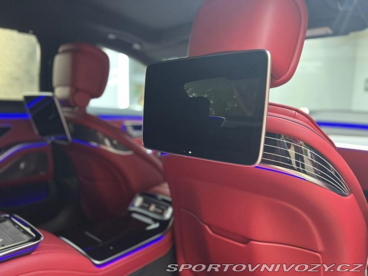 Mercedes-Benz S 63 AMG E Performance 1800