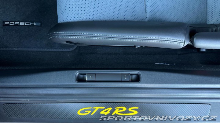 Porsche Cayman GT4 RS 2023