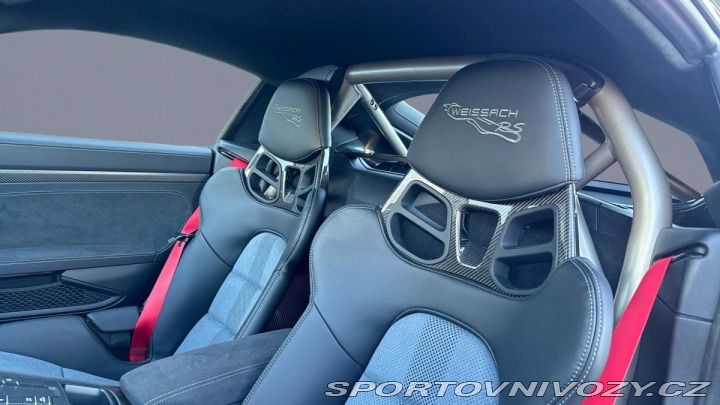 Porsche Cayman GT4 RS 2023