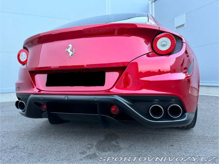 Ferrari FF 2014