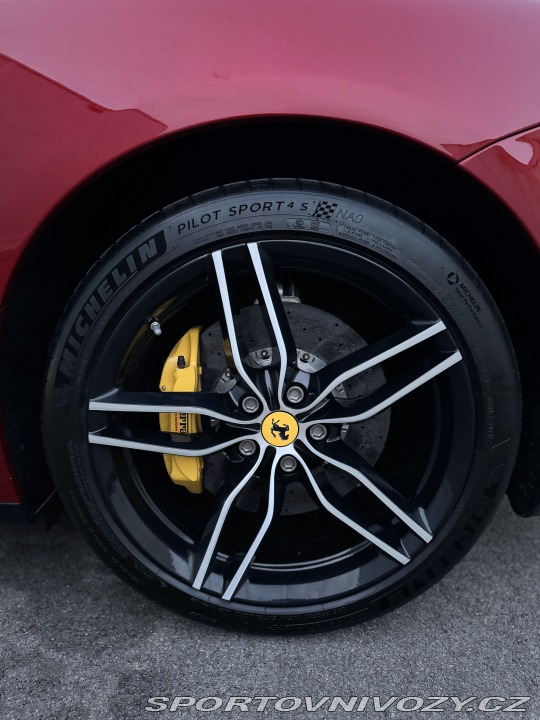Ferrari FF 2014