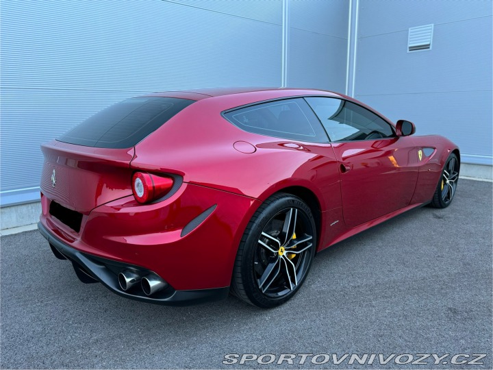 Ferrari FF 2014