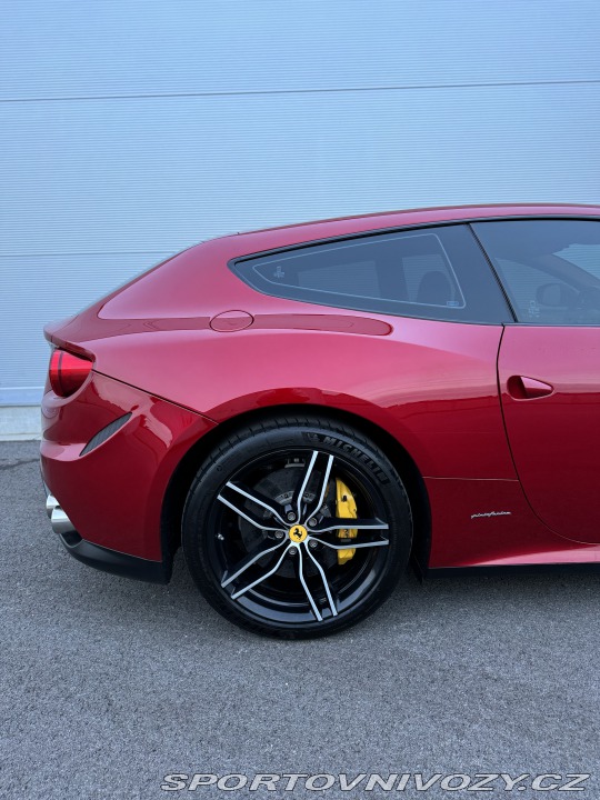 Ferrari FF 2014