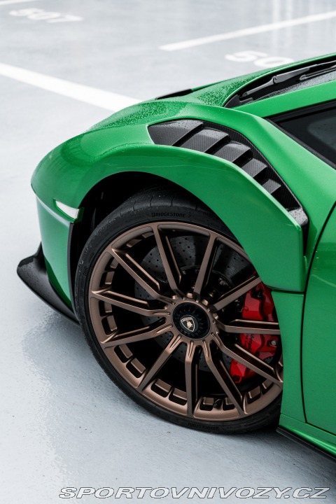 Lamborghini Huracán STO 2023