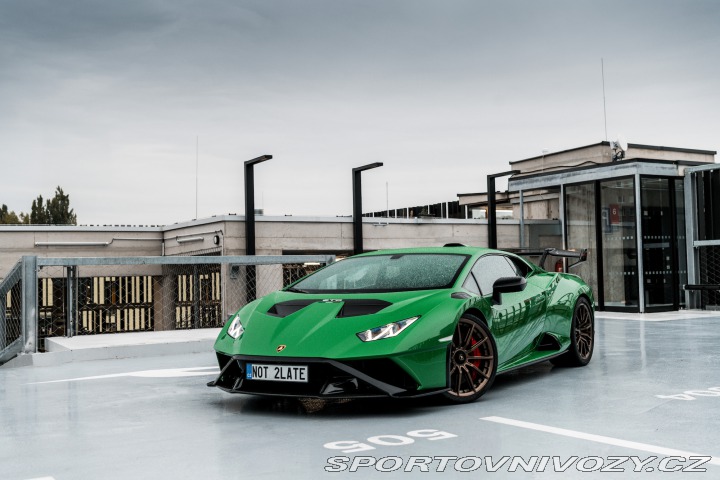 Lamborghini Huracán STO 2023