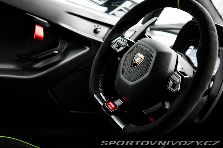 Lamborghini Huracán STO 2023